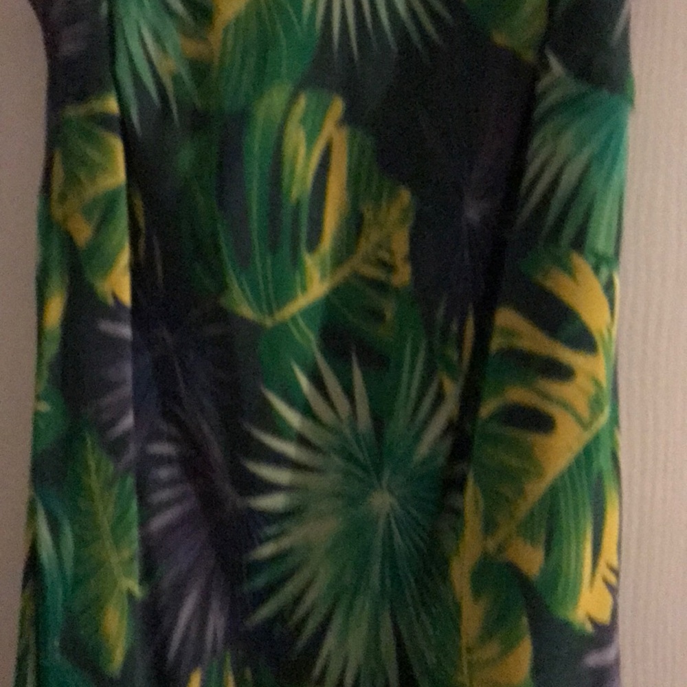 Dress - Picture 3 of 6